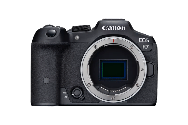 Canon EOS R7 Mirrorless Camera with 18-150mm Lens